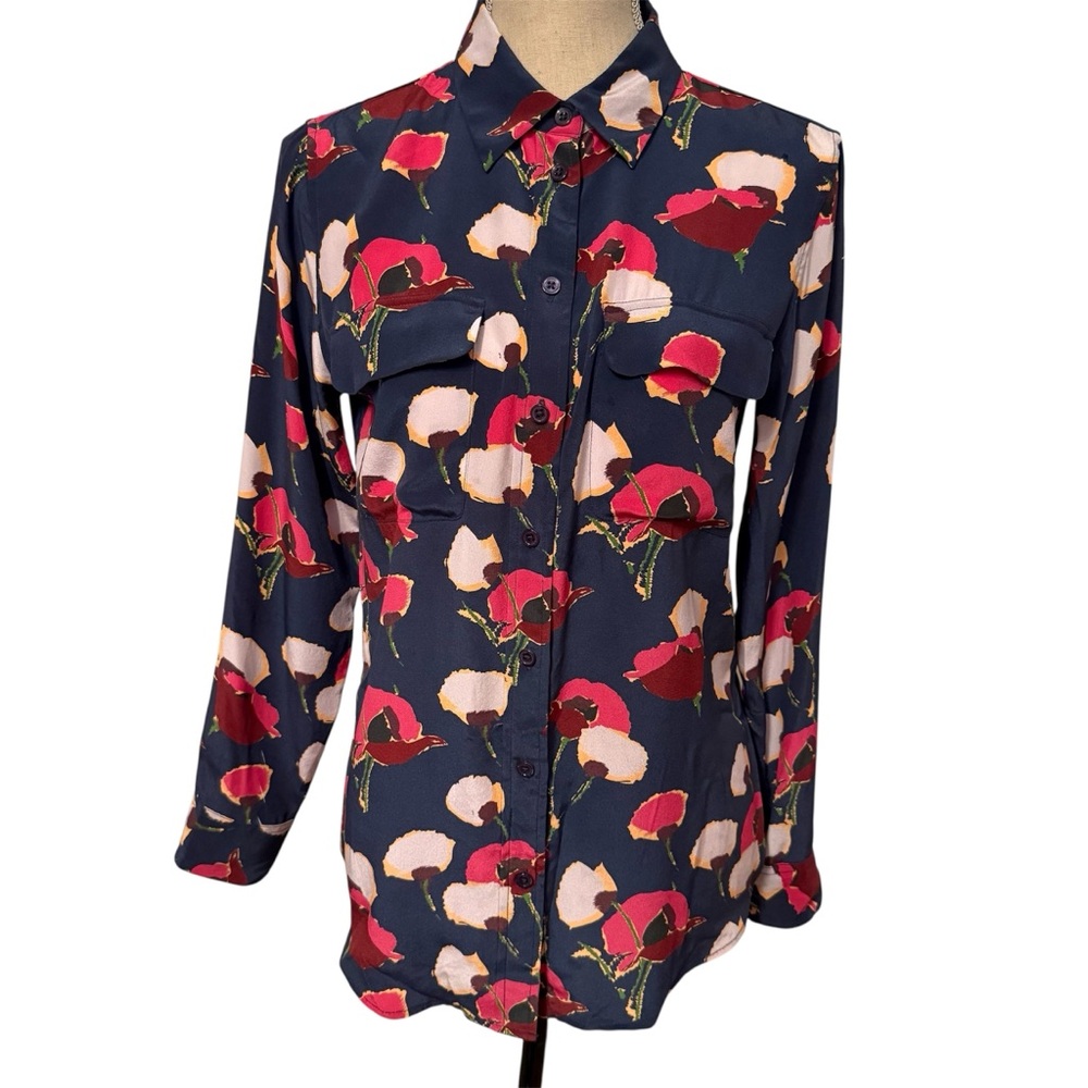 EQUIPMENT TOP BLOUSE BUTTON UP BLUE PINK FLORAL SILK LONG SLEEVE POCKETS SIZE S